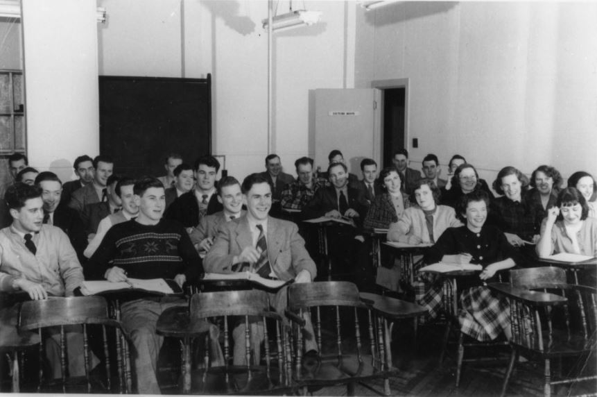Photograph of an afternoon lecture in biology, probably by Professor Hugh Bell