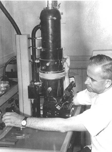 Photograph of R.L. deC.H. Saunders, Professor of Anatomy, 1937-74, with the new electron microscope.